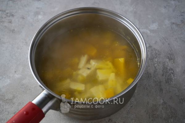 Диетический сырный суп-пюре с тыквой